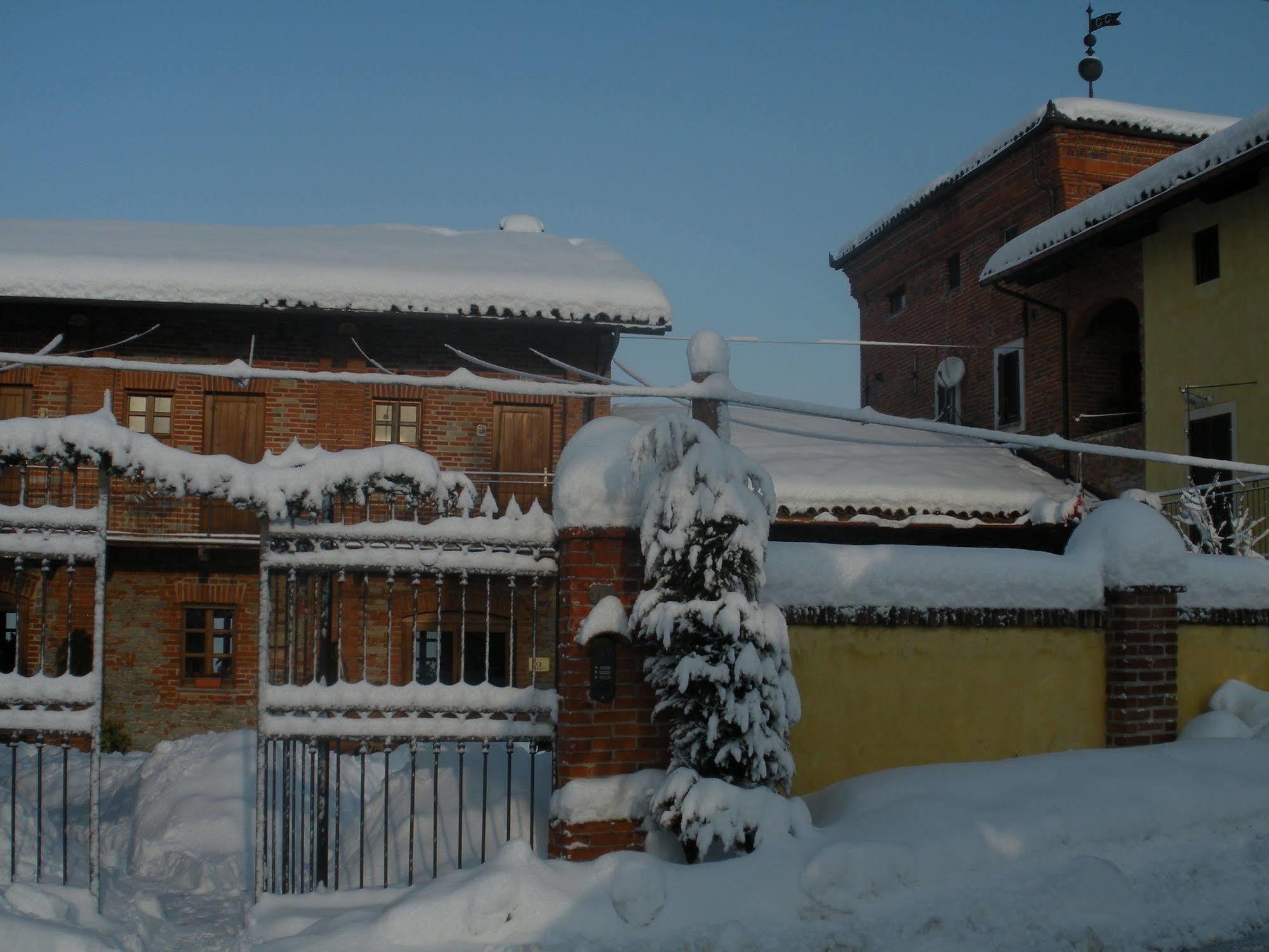 Вилла Il Palazzetto Clavesana Экстерьер фото